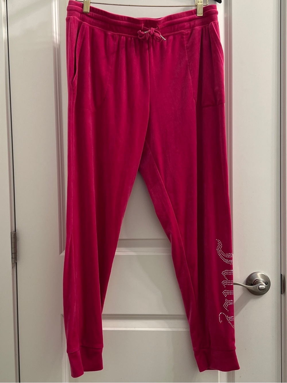 Juicy Couture Hot Pink Velour Joggers with Rhinestone Script size XL